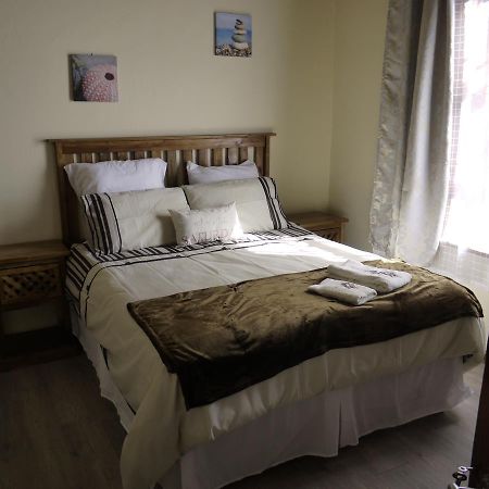 White House Lodge On Main Beaufort West Eksteriør bilde
