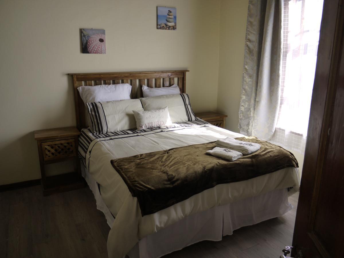 White House Lodge On Main Beaufort West Eksteriør bilde