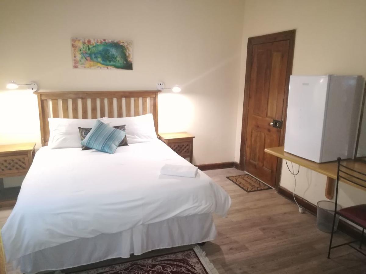 White House Lodge On Main Beaufort West Eksteriør bilde