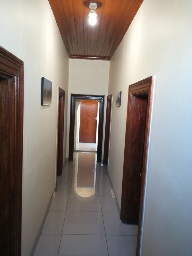 White House Lodge On Main Beaufort West Eksteriør bilde