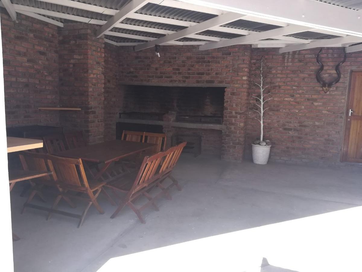 White House Lodge On Main Beaufort West Eksteriør bilde